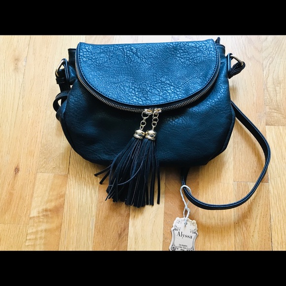 Vegan cross body bag with tassels - Picture 1 of 6